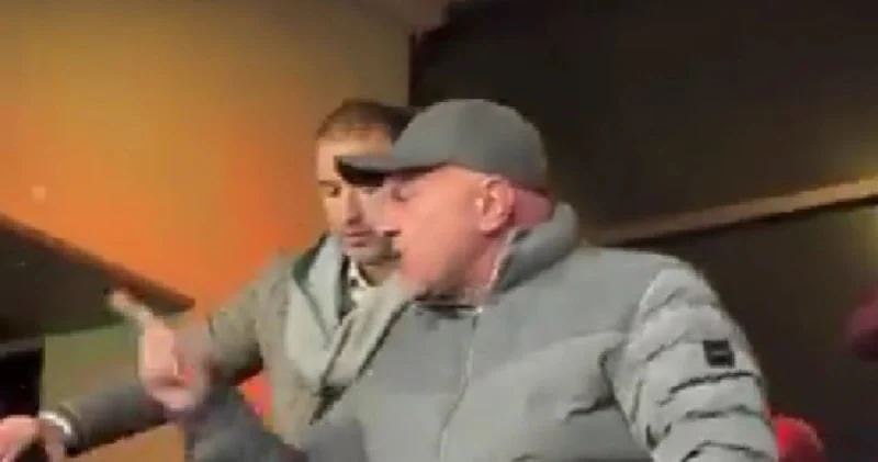 Samsunspor Başkanı Yıldırım ile Fenerbahçe Tribünleri Arasında Gerilim