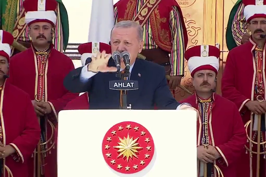 Cumhurbaşkanı Erdoğan Ahlat'ta... Terörsüz Türkiye'de son düzlükteyiz