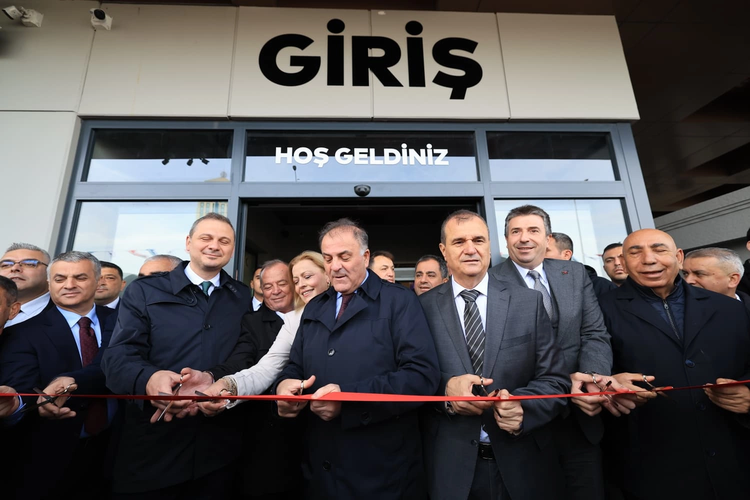 İstanbul Büyükçekmece cep otogarı hizmete girdi