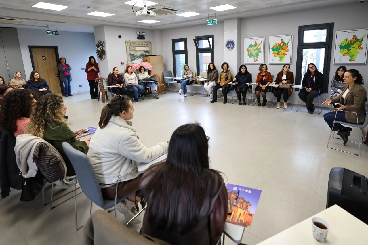 Efes Selçuk’ta kadına yönelik şiddetle mücadelede iş birliği toplantısı