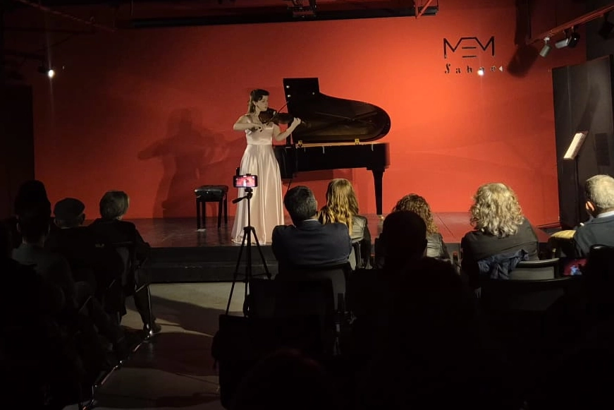 Bursa'da Nilüfer MEM Genç Sahne’de yılın ilk konseri