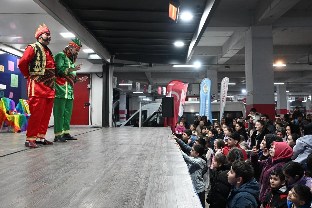 Manisa Büyükşehir'in Soma’da sofra kurdu