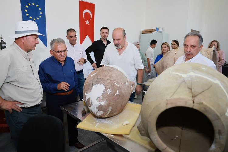 Başkan Memduh Büyükkılıç’ın destekleriyle, Kayseri’deki 10 noktada yürütülen arkeolojik kazılardan,
