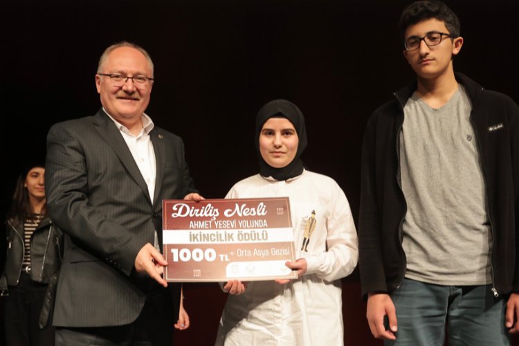 Sivas Belediyesi tarafından düzenlenen ‘Diriliş Nesli Ahmed Yesevi Yolunda Kitap