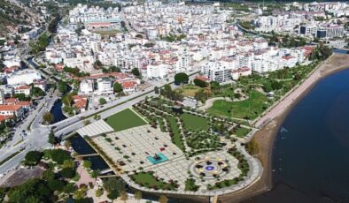 Finike Cumhuriyet Meydanı Sefo ile açılıyor