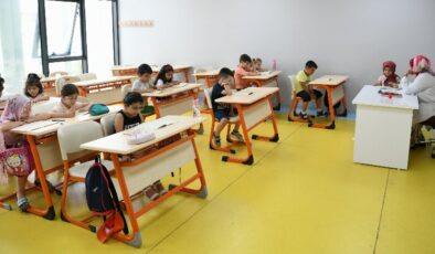 Çayırova’da yaz eğitimleri sürüyor