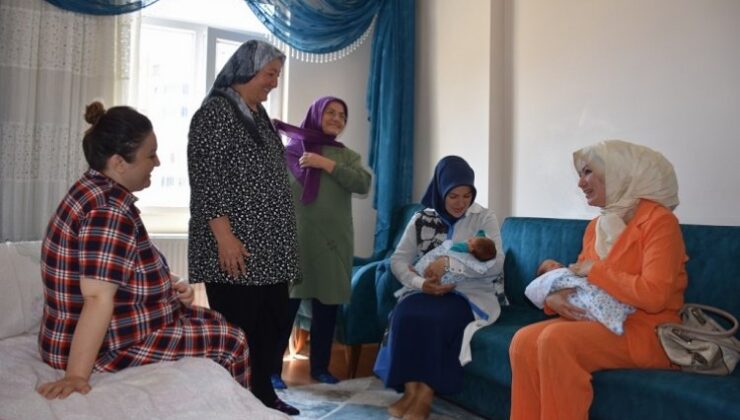 Kayseri Kocasinan Belediyesi yeni annelere konuk oluyor