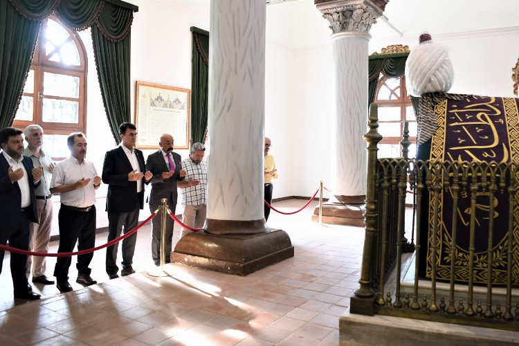 Bursa’da Osmangazi Belediyesi, şehit padişah Sultan Murad Hüdavendigar Han’ı şehadetinin