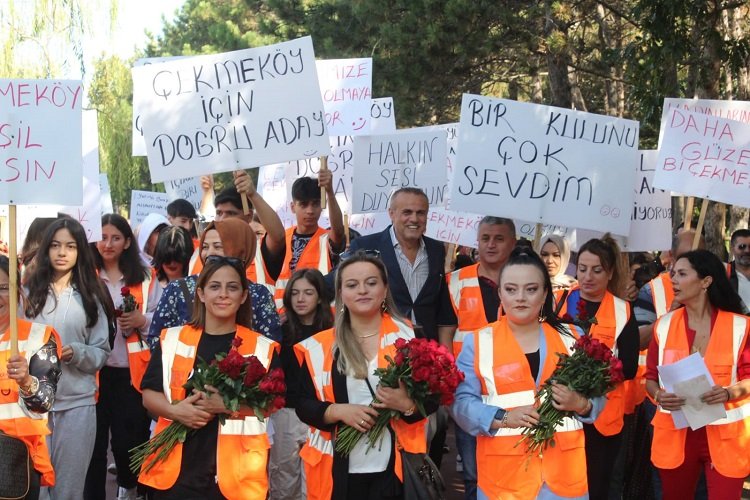 İstanbul Çekmeköy’de yaşayan gönüllü vatandaşların oluşturduğu Çekmeköy Sevenler Platformu çalışmalarıyla