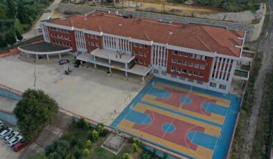 Kocaeli’nde 188 okula basket ve voleybol sahası