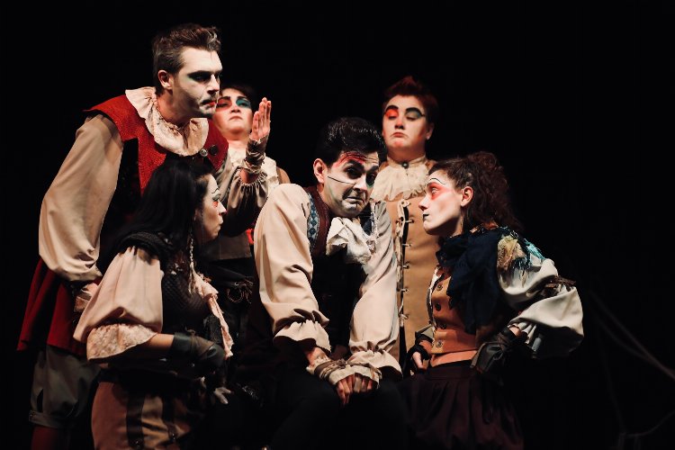 Bursa’da Gemlik Belediyesi ve Bursa Barosu organizasyonuyla bu yıl dördüncüsü