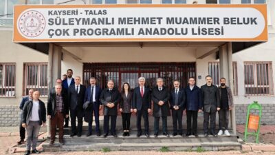 Talas Belediye Başkanı Mustafa Yalçın, Talas’ın Süleymanlı Mahallesindeki Mehmet Muammer