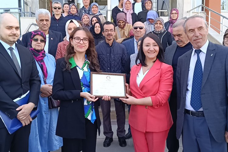 Bilecik’in Pazaryeri ilçesinde AK Parti’den Belediye Başkanı adayı gösterilen 31