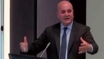 CHP Başakşehir İlçe Başkanı Beyzade Kayabaşı, alın teriyle kazandığı parayla