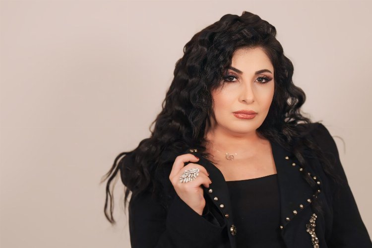 Söylediği eserleri farklı tarzıyla yorumlayan sanatçı Çilem Duman usta müzik