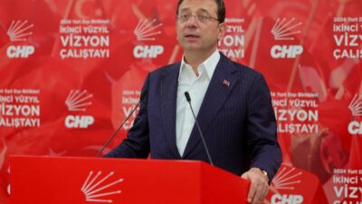 CHP Genel Başkanı Özgür Özel ve İBB Başkanı Ekrem İmamoğlu,