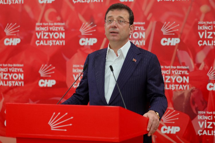 CHP Genel Başkanı Özgür Özel ve İBB Başkanı Ekrem İmamoğlu,