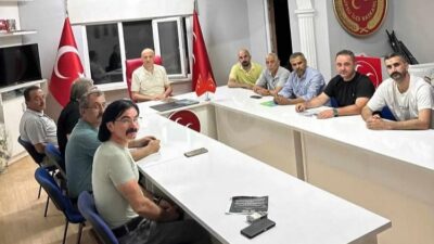  Milliyetçi Hareket Partisi (MHP) Gürsu İlçe Başkanı Tahir Akdağ yönetim