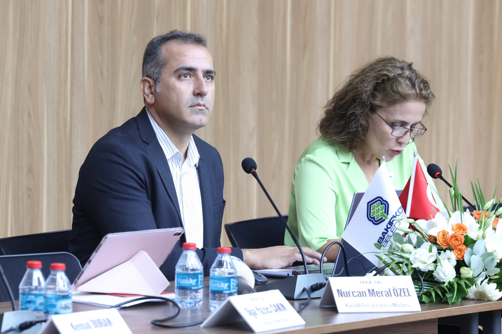 İstanbul Bakırköy’de düzenlenen ‘Deprem Güvenli Kent: Bakırköy’ panelinde konuşan İstanbul