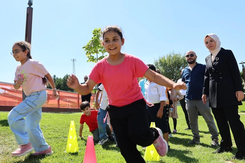 Aile ve Sosyal Hizmetler Bakanı Mahinur Özdemir Göktaş, İsrail’in Gazze’ye