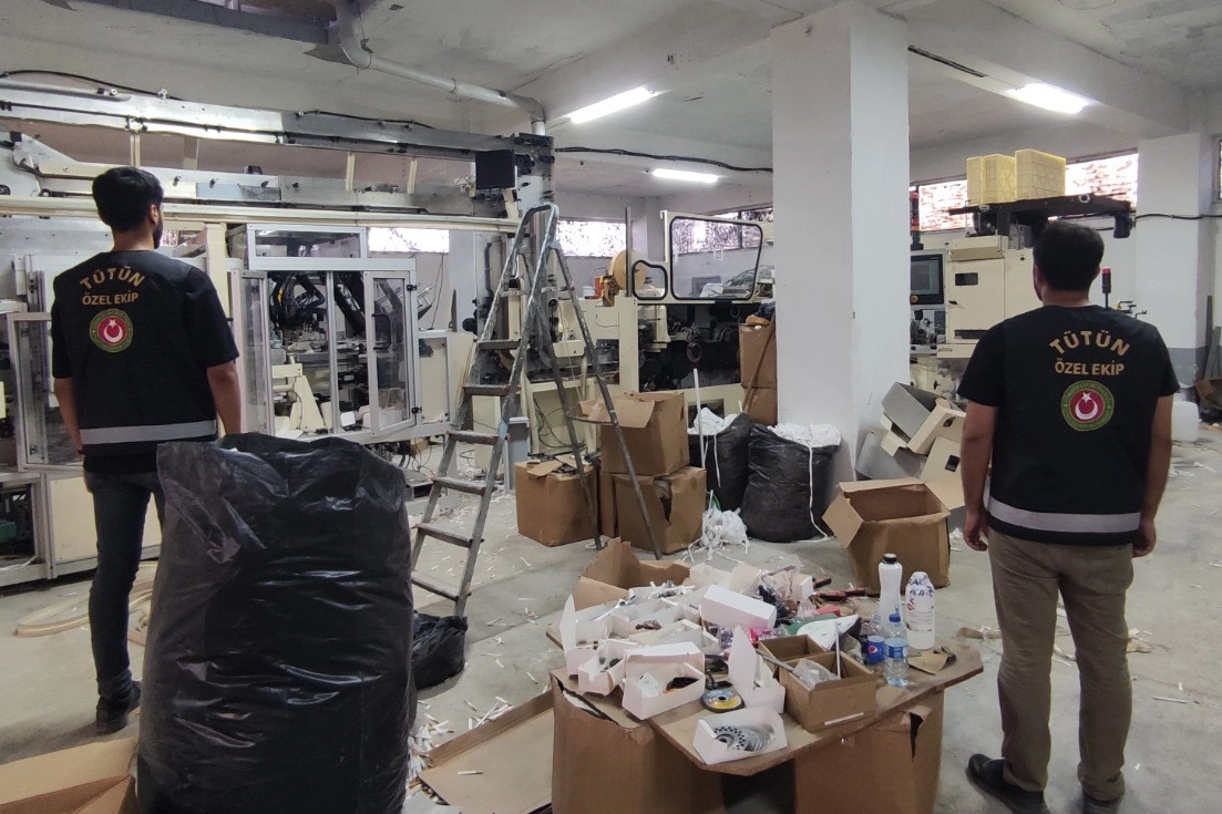 Ticaret Bakanlığı Gümrük Muhafaza ekipleri tütün kaçakçılarına darbe indirdi. ANKARA