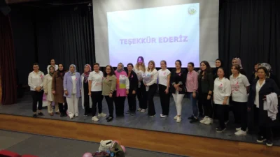 Gürsu’da düzenlenen “Meme Kanseri Farkındalık Programı” kapsamındaki panelde kanserde erken