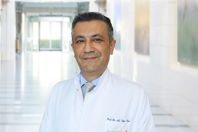 Genel Cerrahi Uzmanı Prof. Dr. Ali Uğur Emre, bazı hastaların