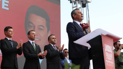 CHP Genel Başkanı Özgür Özel, yaz ortalaması 1 milyon olan