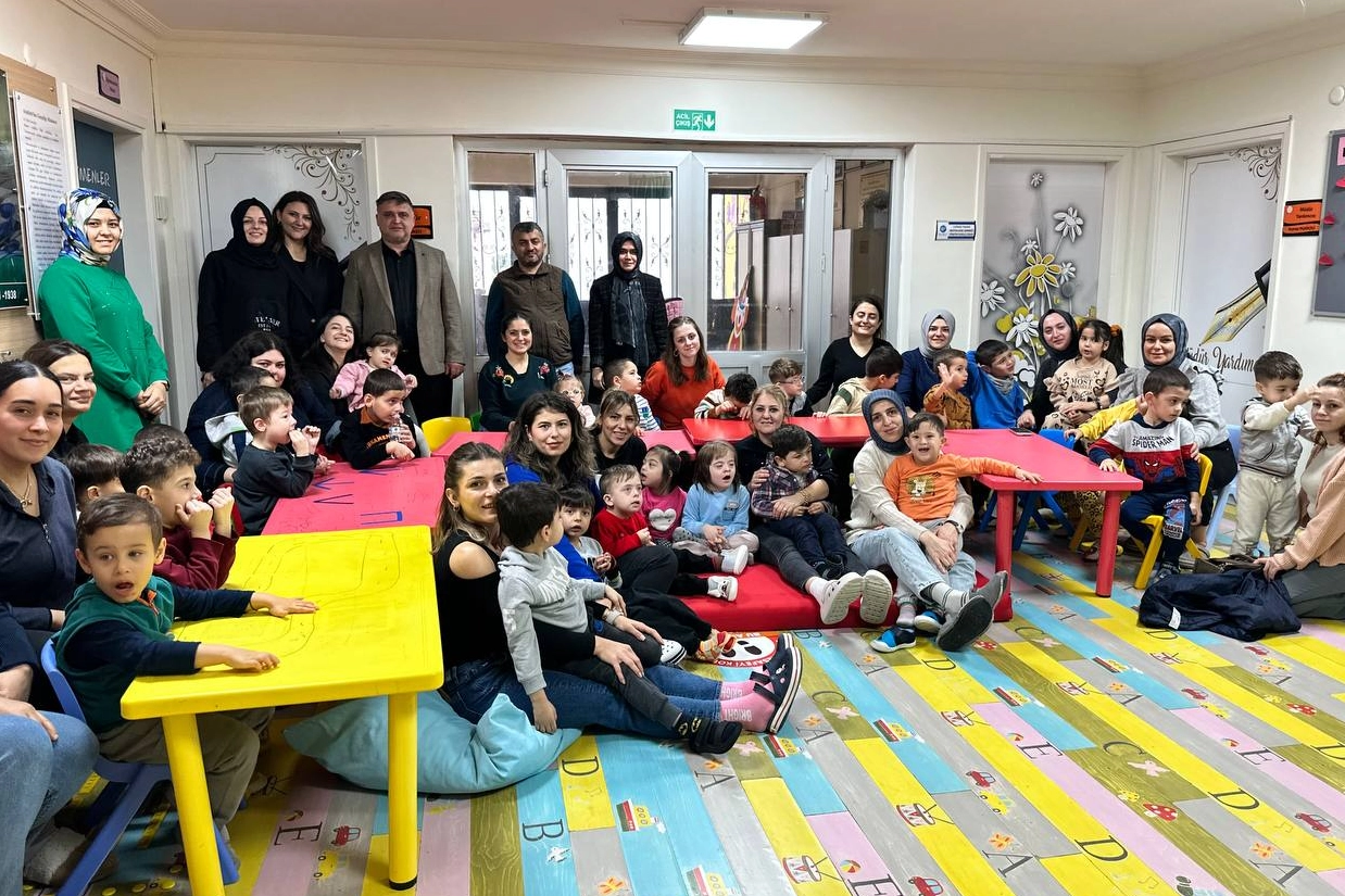 Sakarya Büyükşehir’in ilk ve ortaokul öğrencilere yönelik projesi “Bir Hikâye