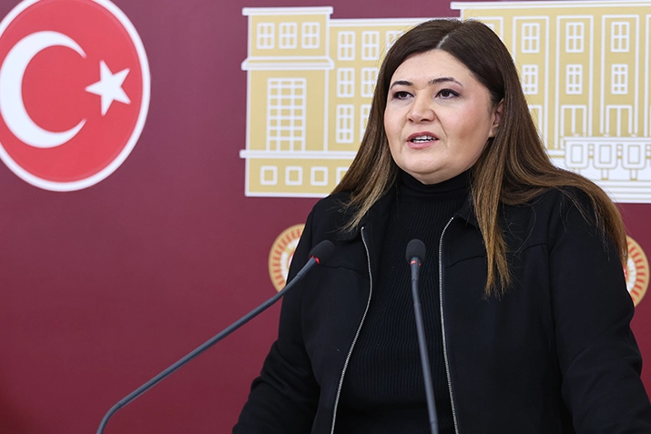 İYİ Parti Tekirdağ Milletvekili Selcan Taşçı, öğretmen atamalarında mülakat sisteminin