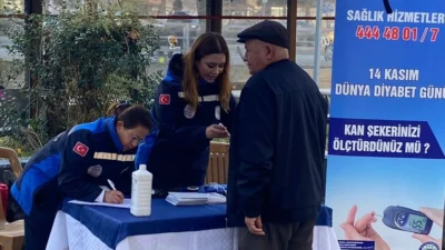 Muğla Büyükşehir Belediyesi, 13 ilçede ücretsiz gerçekleştirdiği kan şekeri ölçümleri