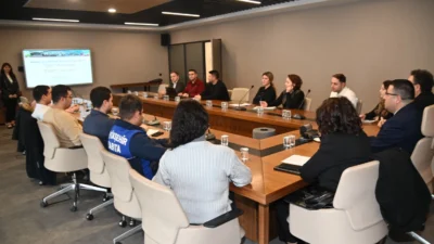 Manisa Büyükşehir Belediyesi, çalışanlarının mesleki gelişimini desteklemek ve hizmet kalitesini