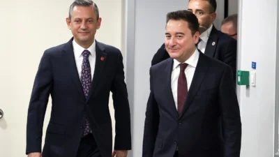 DEVA Partisi Genel Merkezi’nde CHP Genel Başkanı Özgür Özel’le bir