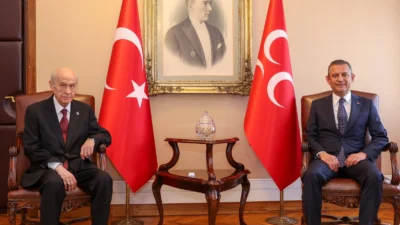 CHP Genel Başkanı Özgür Özel’in yaşanan gelişmeler üzerine sokak çağrısı