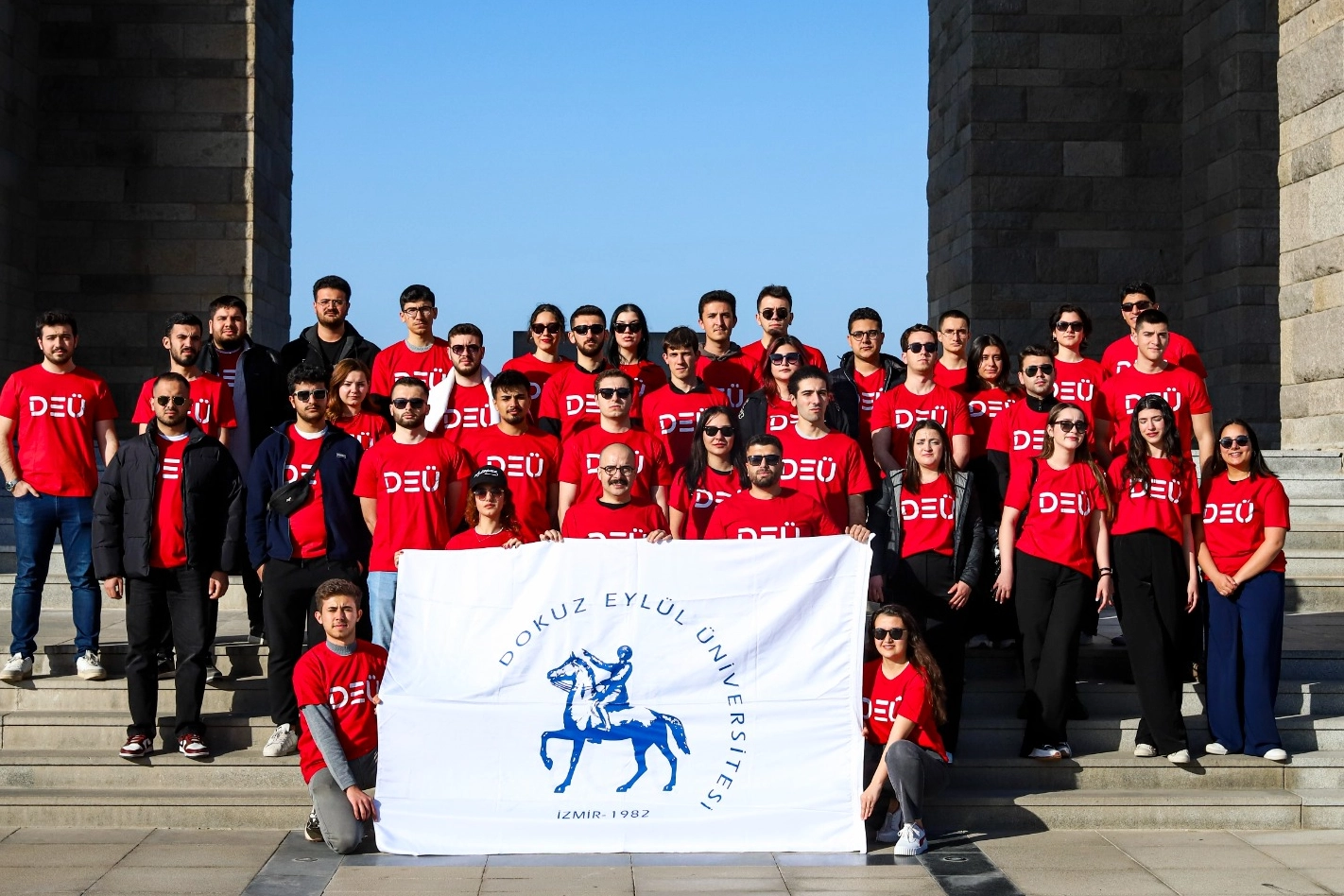 Dokuz Eylül Üniversitesi (DEÜ), 18 Mart Şehitleri Anma Günü ve