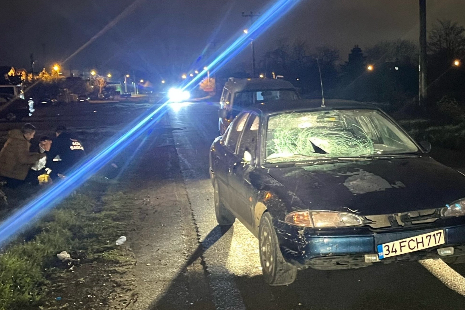 Düzzce’de Beyciler Mahallesi’ndeki kavşakta meydana gelen kazada bir otomobil sürücüsü