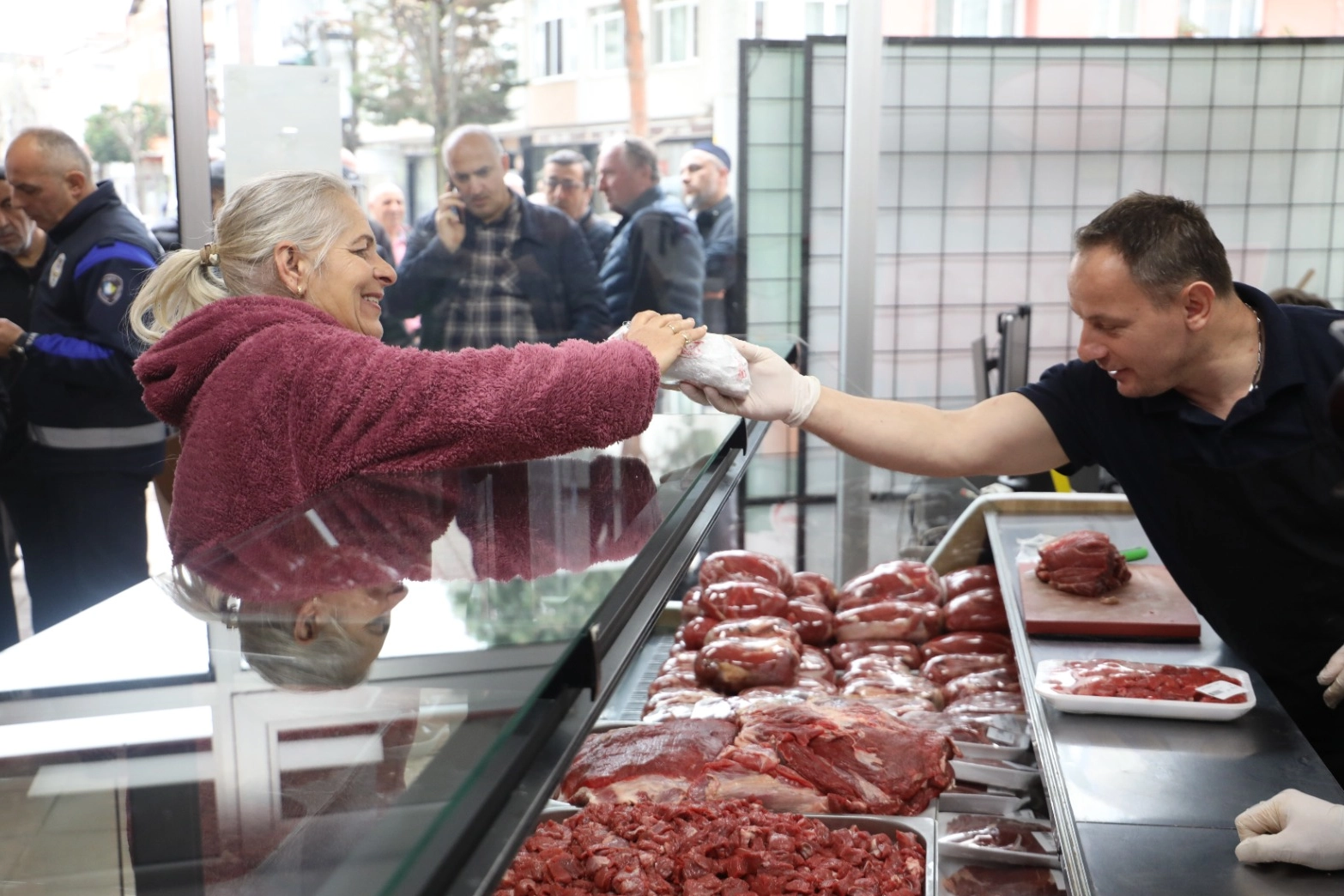 Kocaeli’de İzmit Belediyesi’nin vatandaşların uygun ve kaliteli et tüketebilmeleri adına
