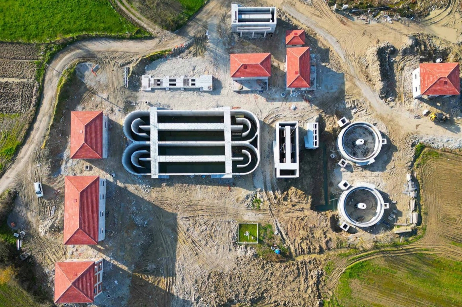 Sakarya Büyükşehir Belediye Başkanı Yusuf Alemdar, gerçekleştirilen toplantıda şehrin alt