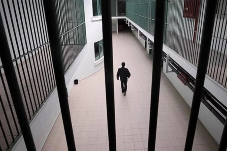 AK Parti milletvekillerinin hazırladığı “10. Yargı Paketi” TBMM’ye sunuldu. Anayasa