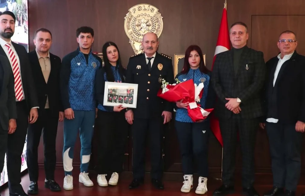 Bursa Emniyet Spor Kulübü’nün U15, U16, U17 ve U18 futbol