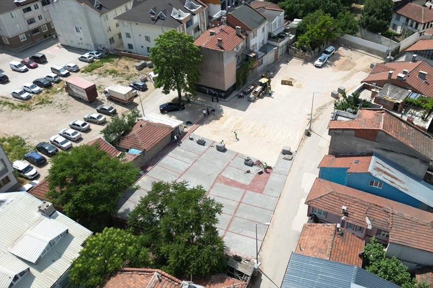 Bursa İnegöl Belediyesi, şehir genelinde ücretsiz otopark alanı üretme konusunda