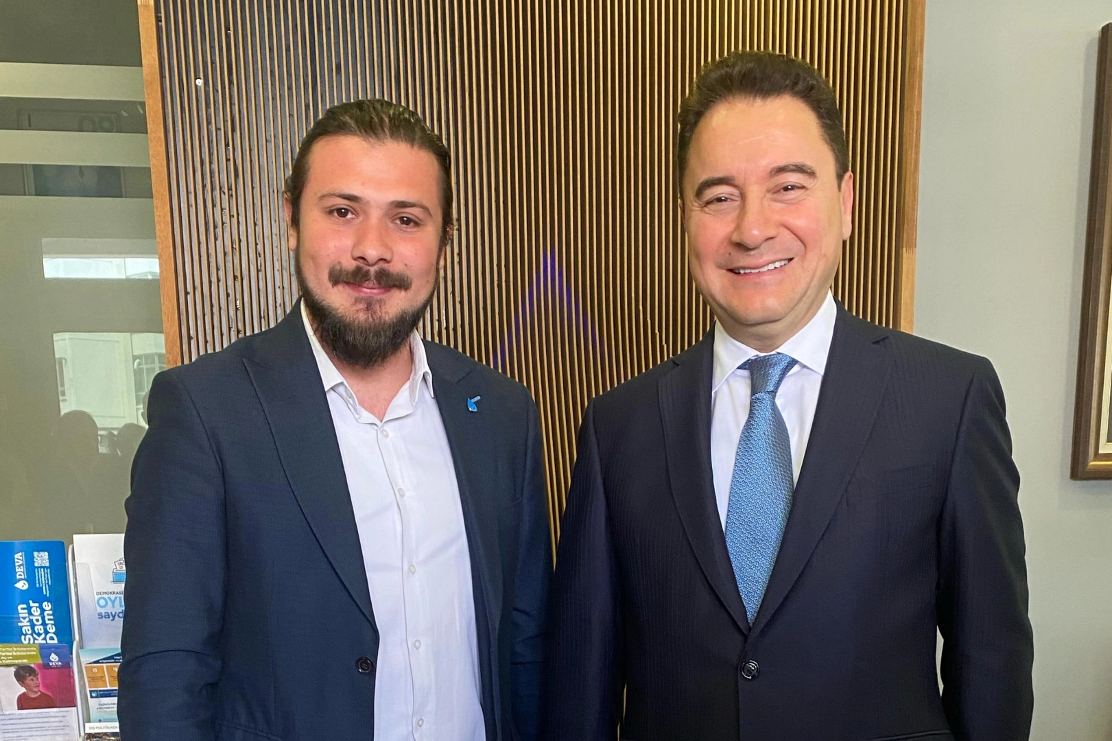 İYİ Parti’den DEVA Partisi’ne geçen Hüseyin Düzgün, Bursa’da Osmangazi İlçe