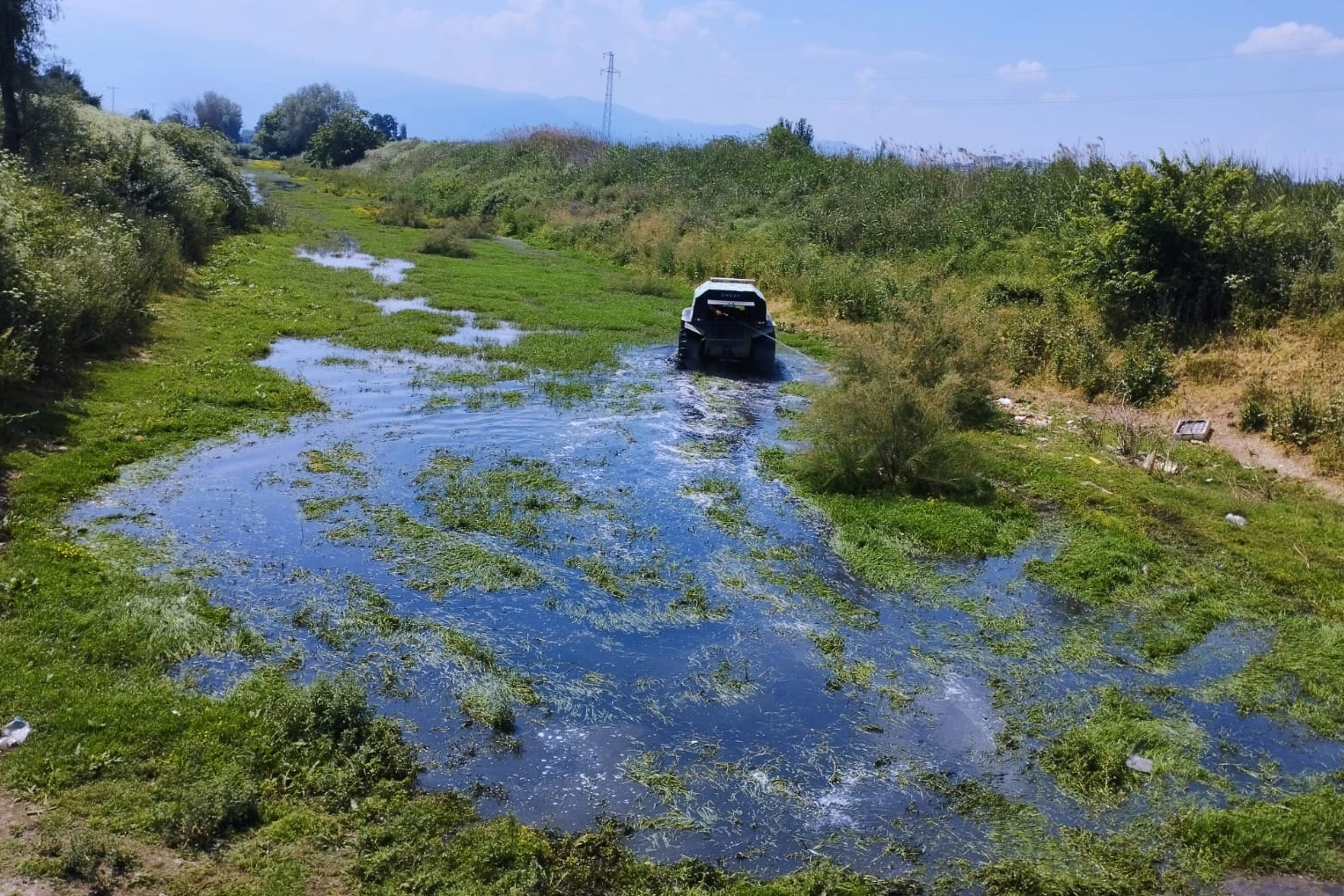 Bursa Büyükşehir Belediyesi’nin sinek ve haşerelerle mücadele çalışmaları, kentin dört