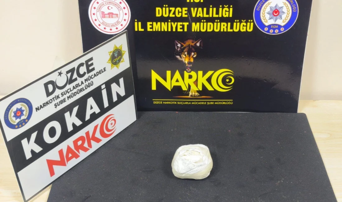 Düzce’de düzenlenen uyuşturucu operasyonunda 125 gram kokain ele geçirildi. Operasyon