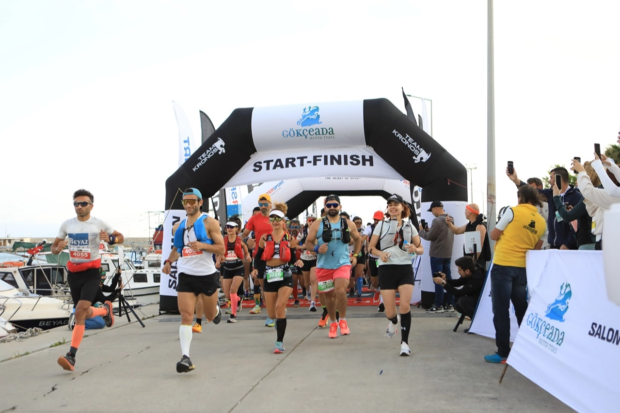Doğa ve tarih tutkunlarını Gökçeada Ultra Trail’de bir araya geldi.