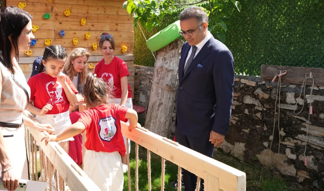 İzmir İl Millî Eğitim Müdürlüğü tarafından, öğrencilerin çok yönlü gelişimini