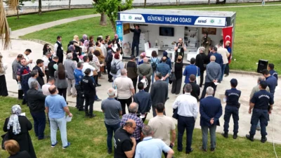 Kocaeli Büyükşehir Belediyesi, Kandıra’da “Mahalle Halkı Afetlere Hazırlık Eğitim Projesi”