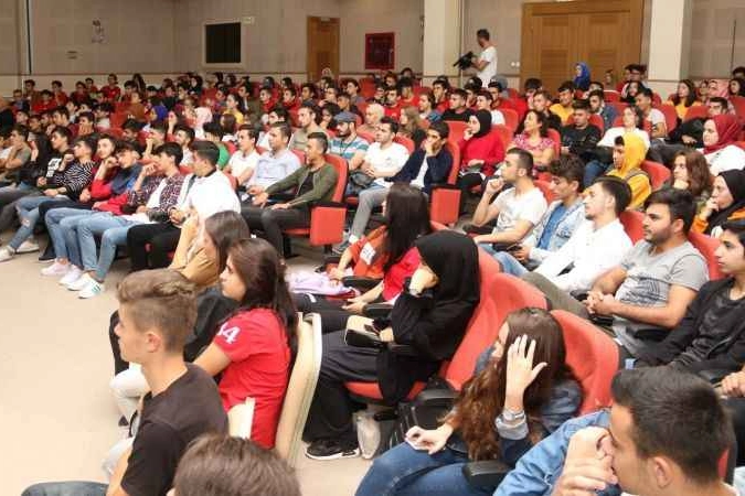 Kocaeli Büyükşehir Belediyesi’nin hayata geçirdiği Kılavuz Kariyer Programı; geleceğini inşa