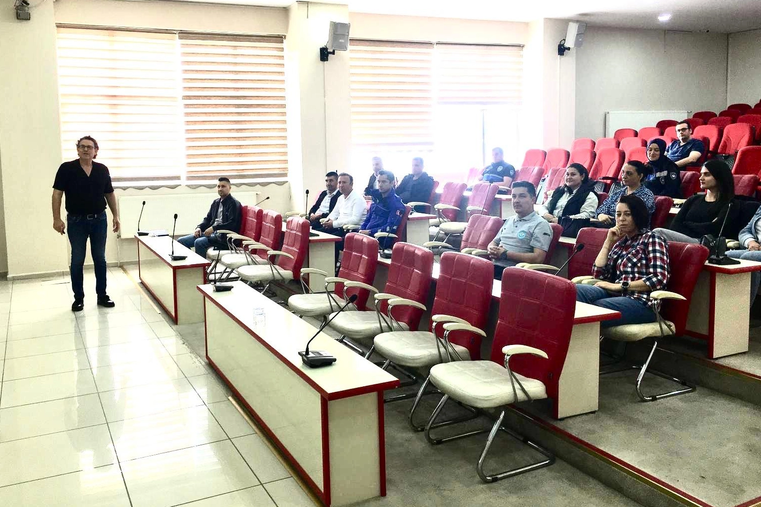 Manisa Büyükşehir Belediyesi İnsan Kaynakları ve Eğitim Dairesi Başkanlığı, ilçelerde