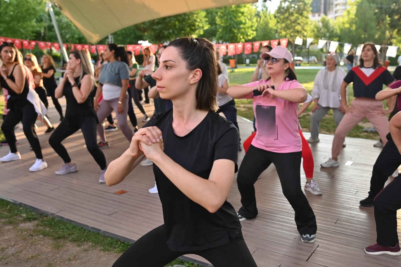 Manisa Büyükşehir Belediyesi, vatandaşların sağlıklı ve aktif bir yaşam sürmelerini